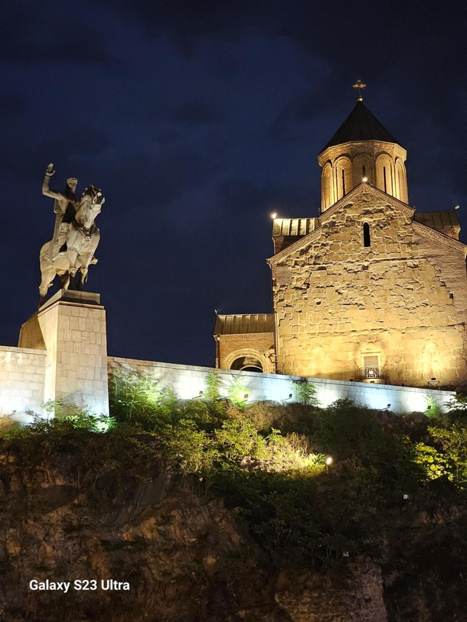 Luka Lägenhet Tbilisi Exteriör bild